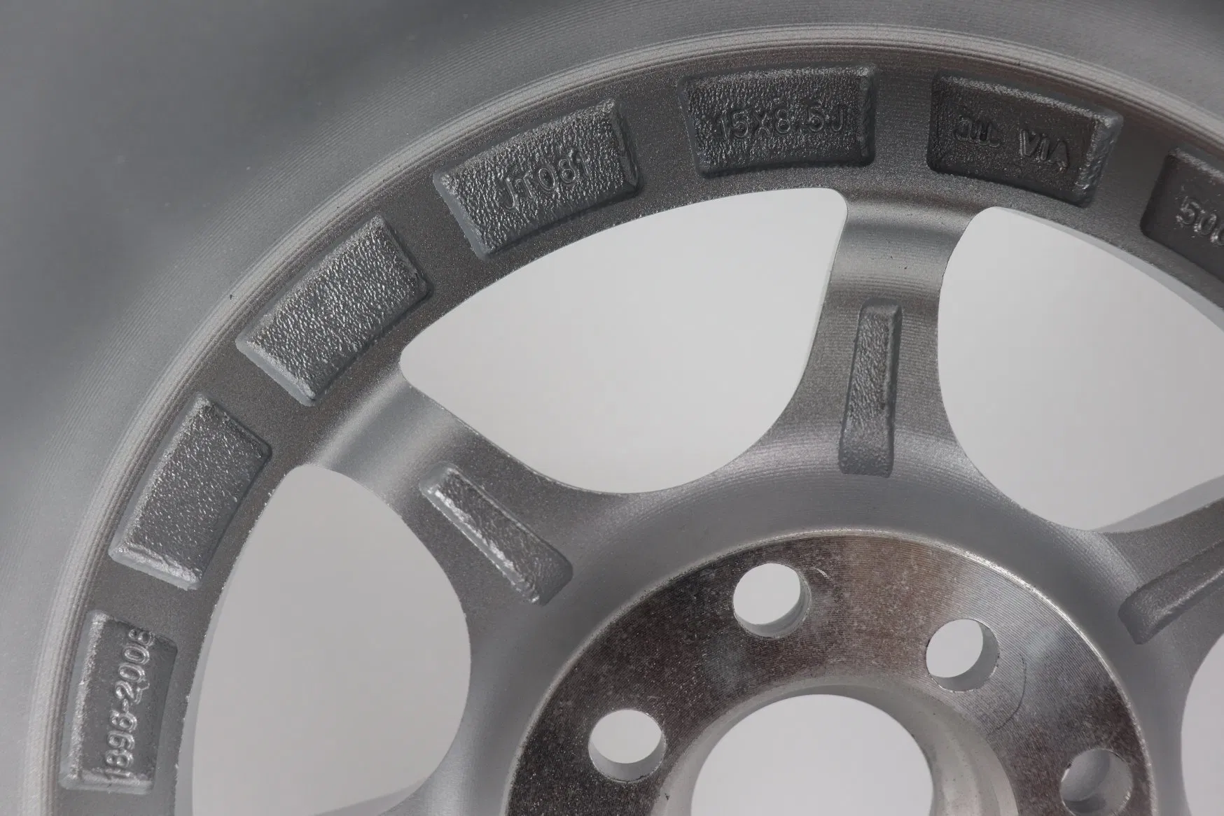 New Design 15 Inch Silver Spare Part Auto Accessories Deep Dish Racing Forged Rims for Luxury Cars PCD 4/5/8/10X100-114.3