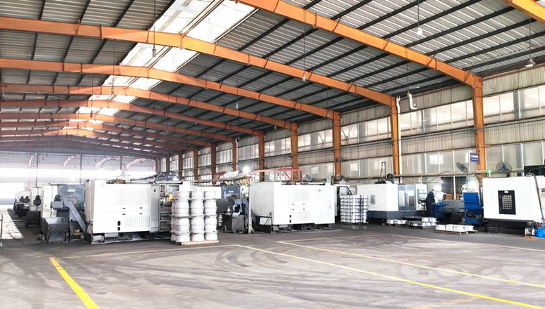 CNC lathe machining for precise truck wheel dimensions