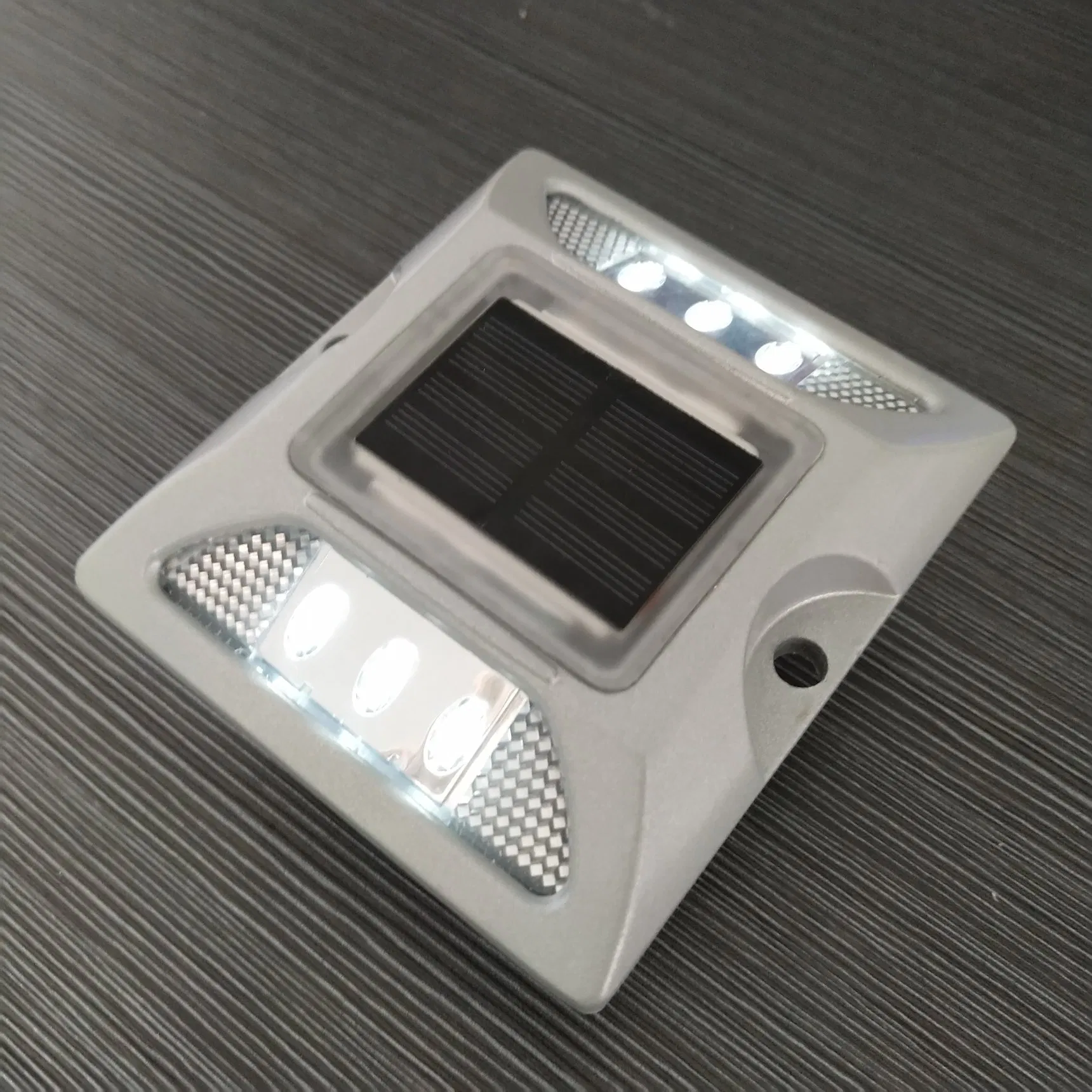 Aluminum Alloy 5 Colors Solar Pathway Motorway Marker Road Stud Airport Lighting Waterproof IP68