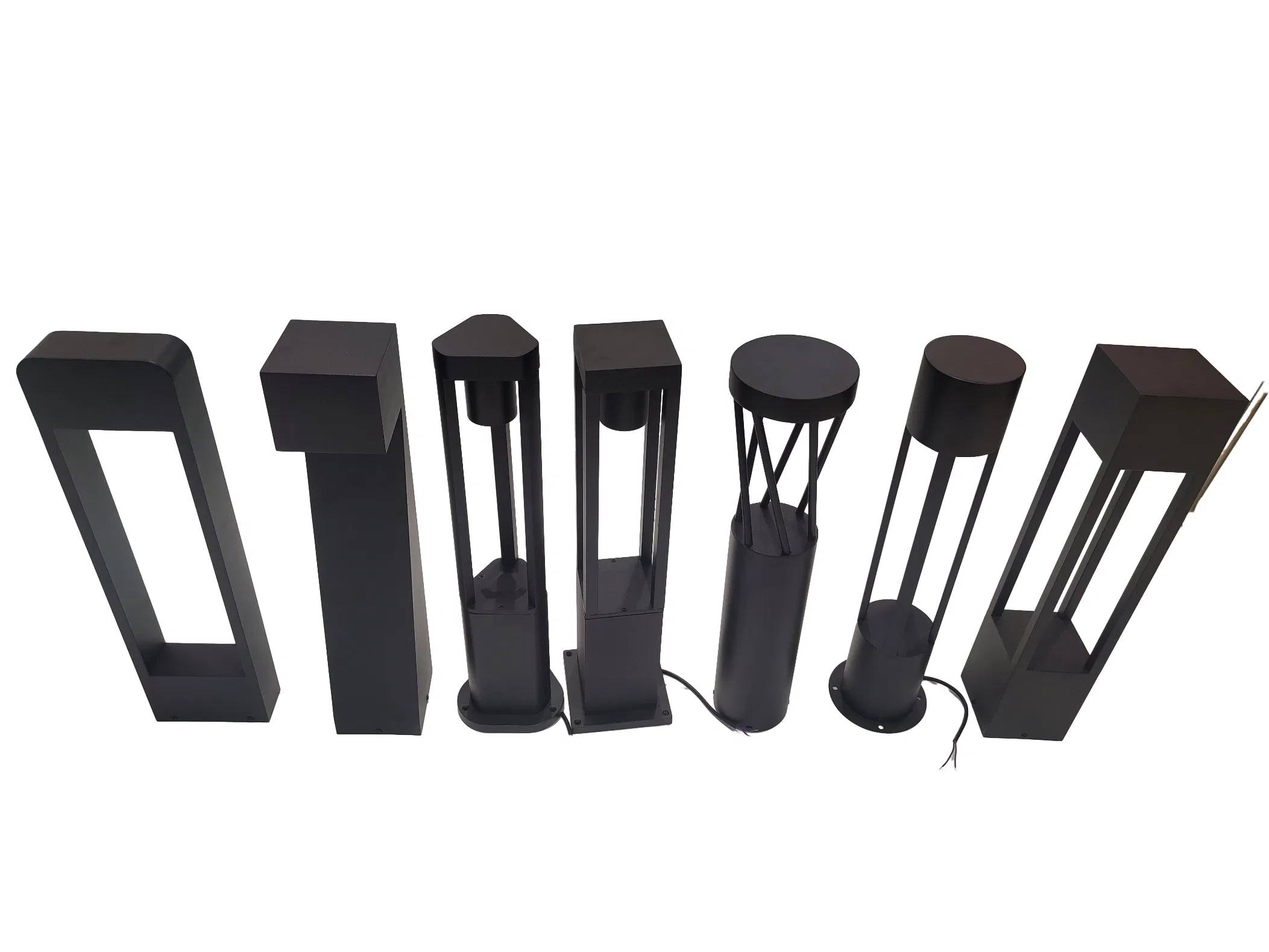 Replaceable Bulb Triangle Aluminum IP65 Outdoor Waterproof Pathway Park Landscape Post Bollard Lawn Garden Lighting