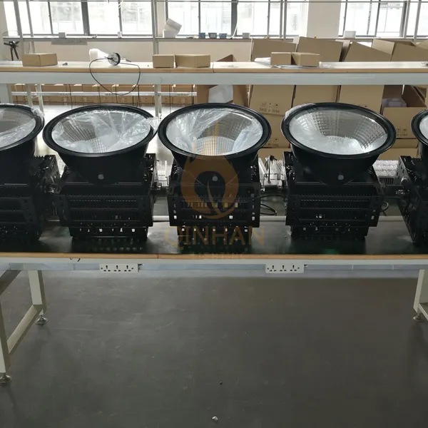 LED High Bay Light Side View