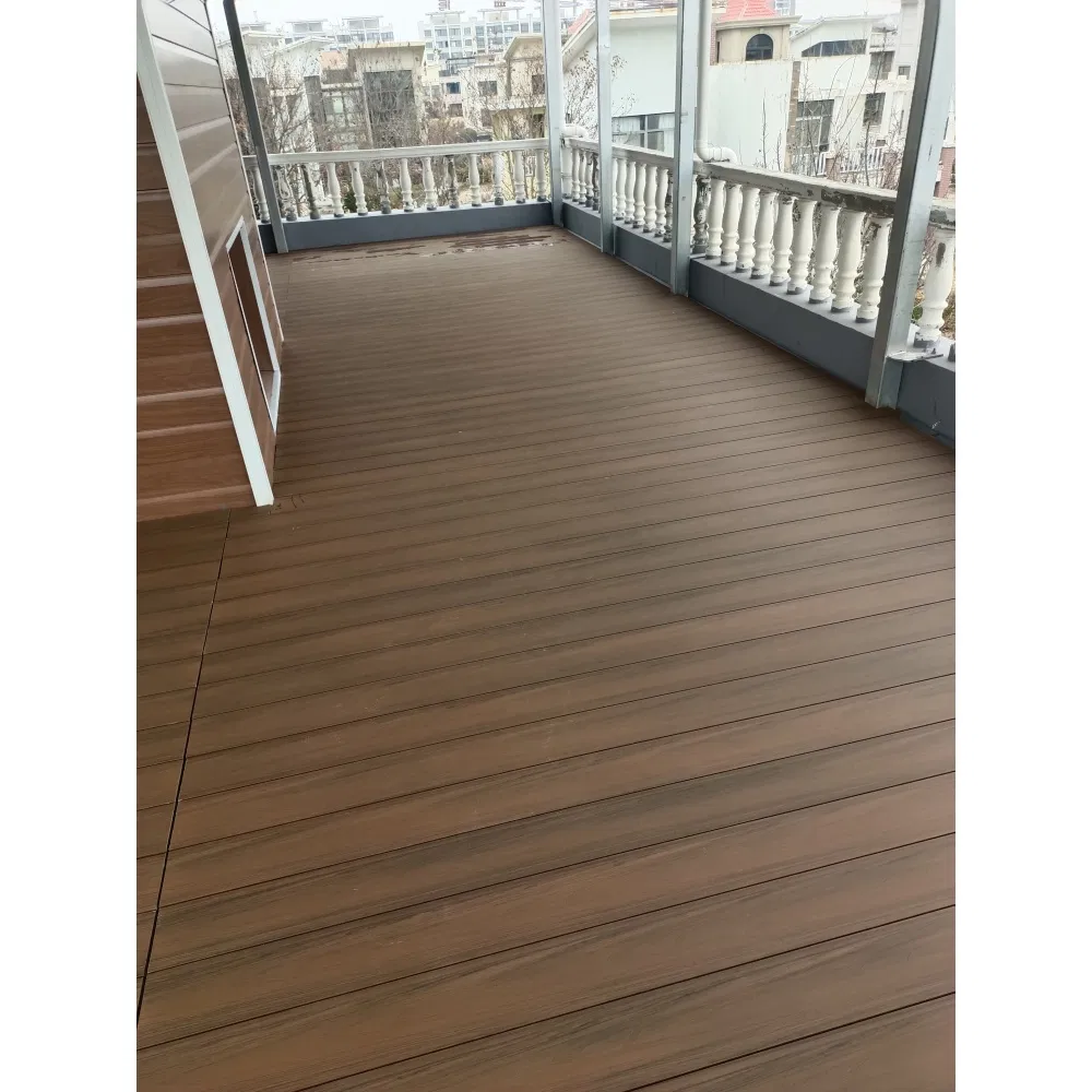 Advanced Technology High Quality Outdoor Flooring Composite Round Hole WPC Decking