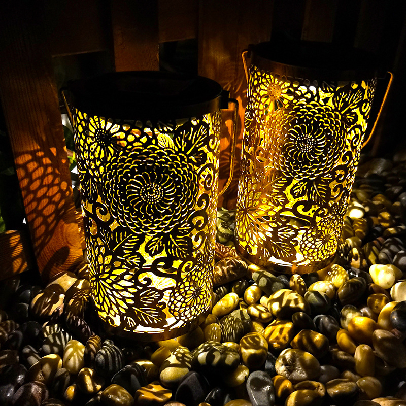 Wholesale Price Waterproof Solar Lights Metal Cylindrical Creative Decorative Lanterns
