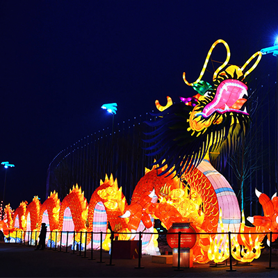 High Quality Waterproof Silk Fabric Red Decorative Giant Dragon Lantern