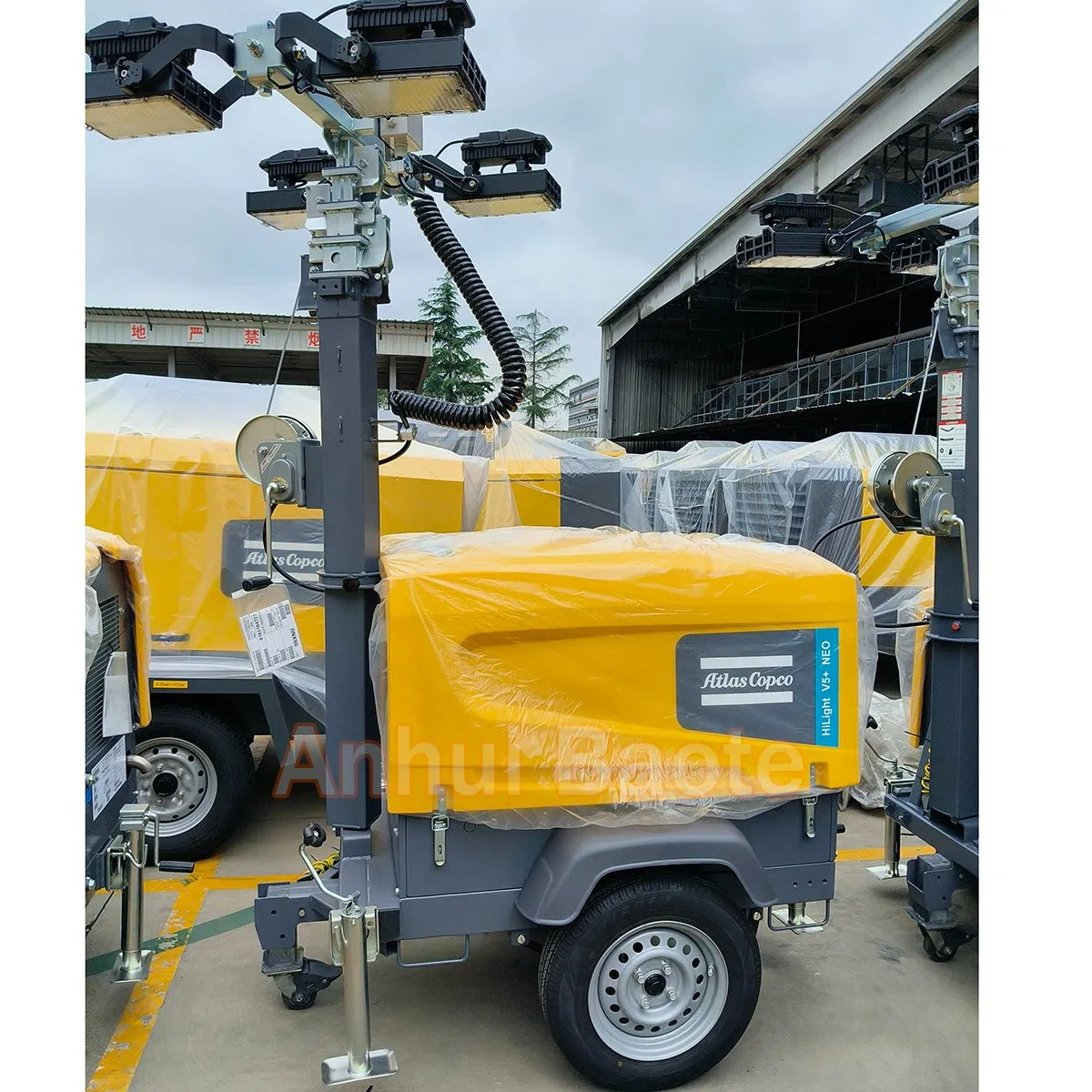 Atlas Hilight Ms4 Solar-Powered Lighting Truck