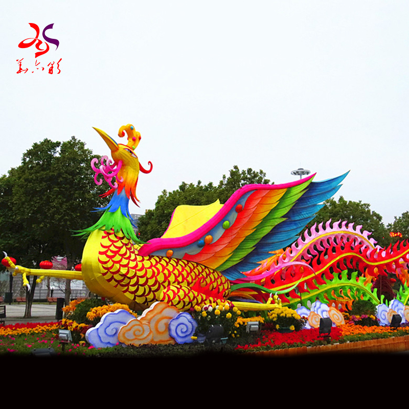 Outdoor Decorative Traditional Chinese Animal Fish Lantern Light