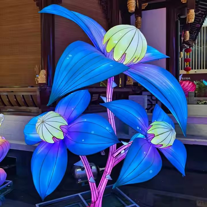 Customized China Indoor Metal Outdoor Decorative Lights Waterproof Courtyard Lamps Silk Lantern Shows for Park Shopping Mall