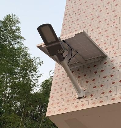 30W Energy Saving Outdoor Solar Security Lighting with 3 Years Manufacturer Warranty