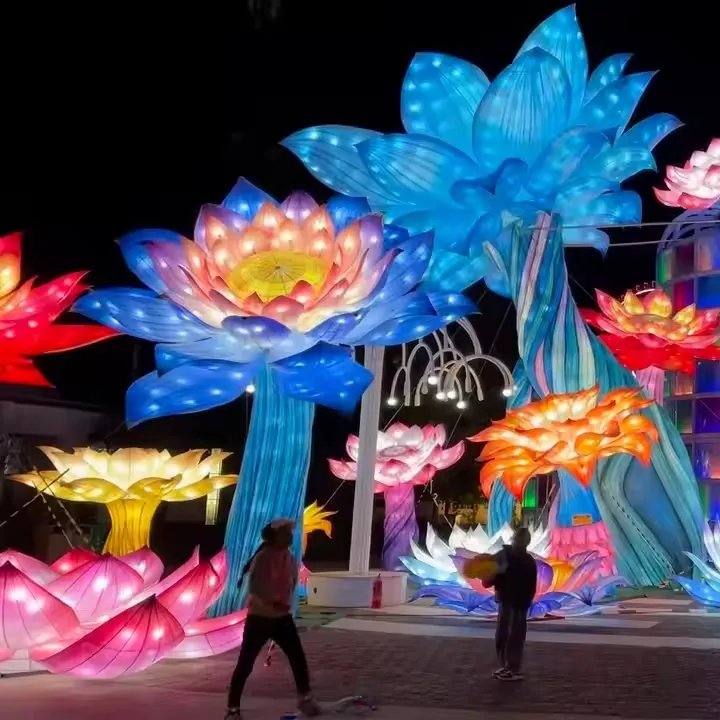 Silk Lantern Show 4