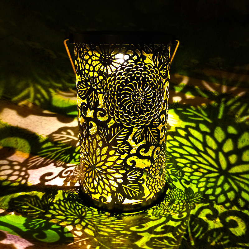 Wholesale Price Waterproof Solar Lights Metal Cylindrical Creative Decorative Lanterns