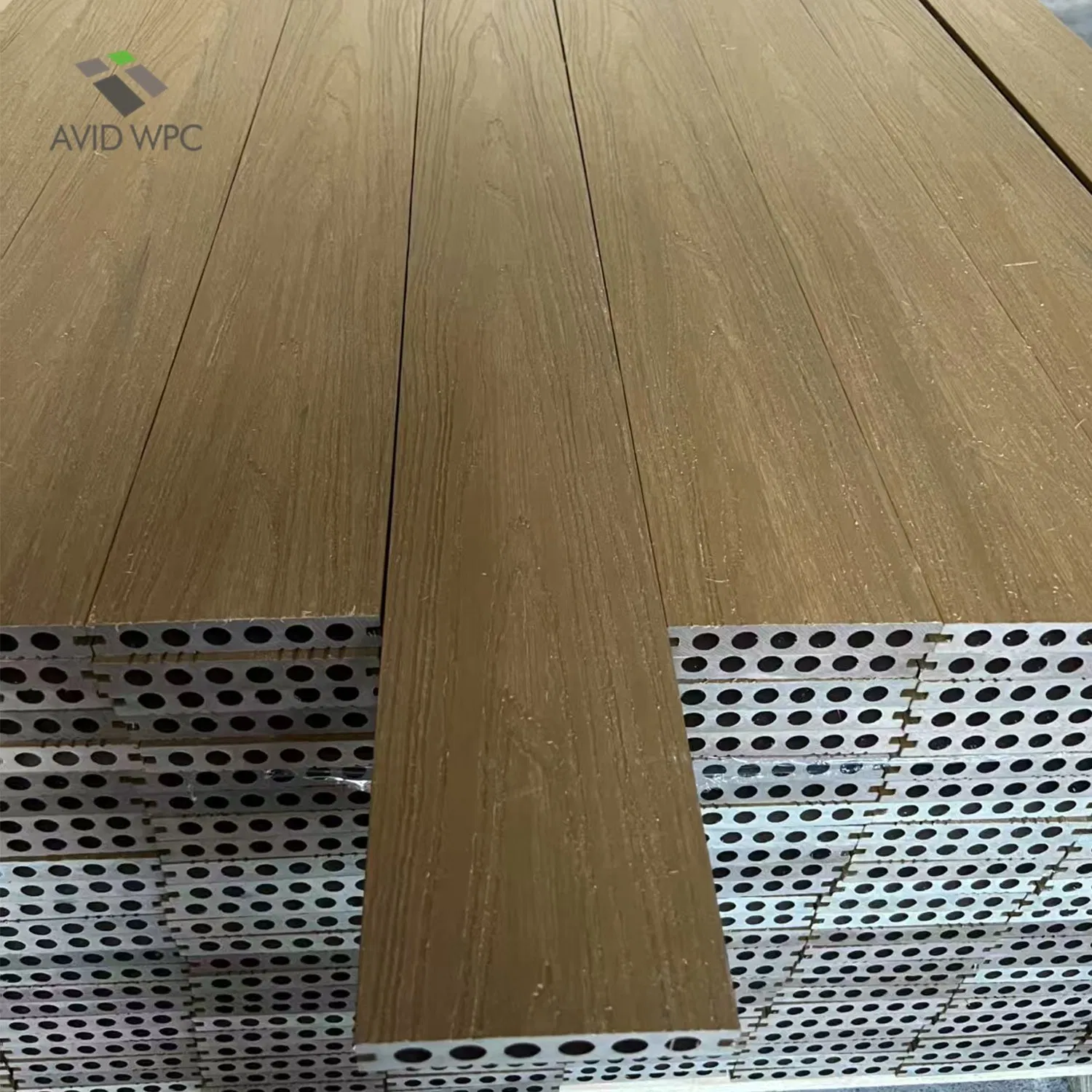 Capped Composite Decking Advanced Protection Layer for Long-Lasting Garden Patio Outdoor Flooring Board