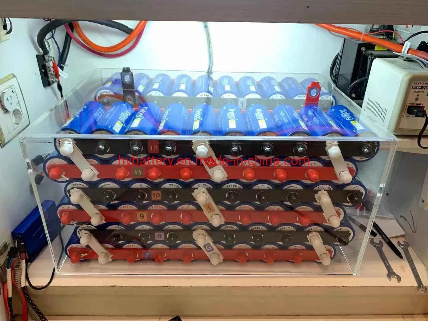 Beckoning Price A Grade Rechargeable Cylindrical Yinlong Lithium Titanate Battery 66160h 2.3V 40Ah Fast Charging Lto Battery