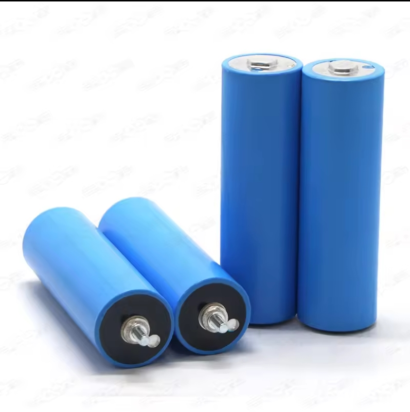 33140 C33 40135 C40 Cylindrical Lithium Ion LiFePO4 Cell 3.2V 15ah 20A for LiFePO4 48V 100ah 48V 200ah Solar LiFePO4 Battery