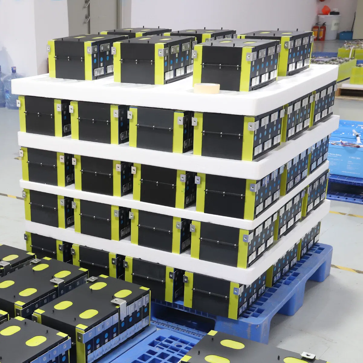 Ultimate Marine 36V 150ah Lithium Iron Phosphate LiFePO4 Battery Nmea 2000 &amp; Victron Canbus Integration for Yatch, Ferry, Boat Engine Start