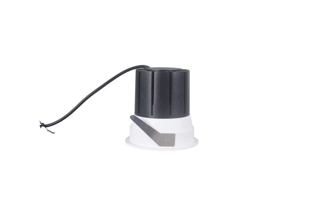 Smart RGB LED Spotlight with Adjustable Dimming and High CRI