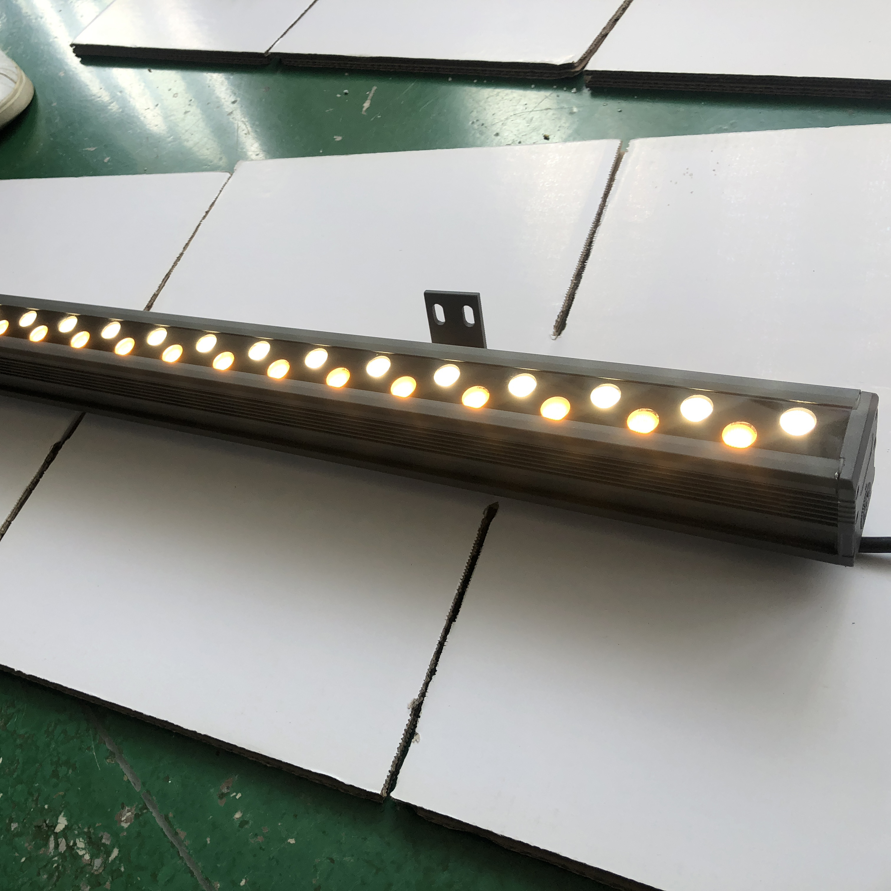 Ip66 Waterproof Outdoor Garden Aluminum Led Linear Light Wall Washer for Project