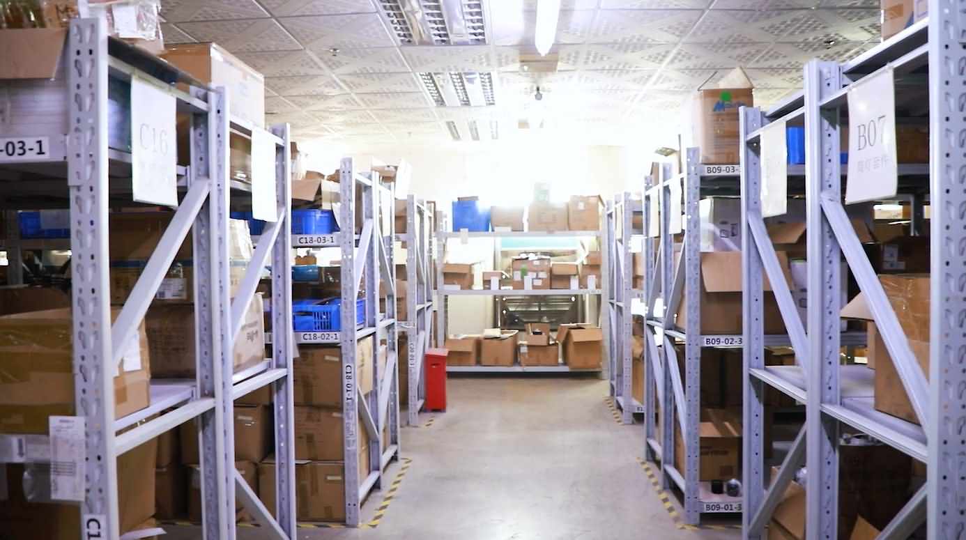 Raw material selection and quality inspection at Vactrim factory