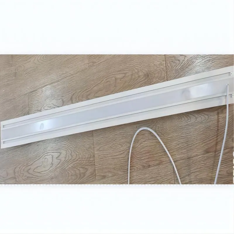 Diffuser surface finish and light emitting profile close-up