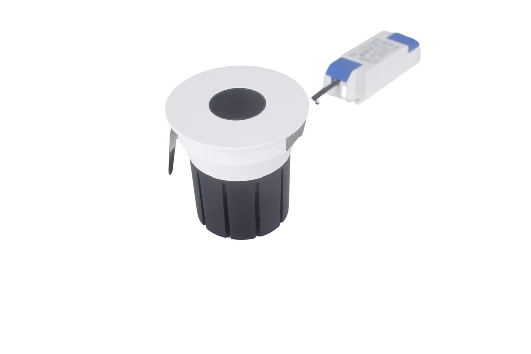 Smart RGB LED Spotlight with Adjustable Dimming and High CRI