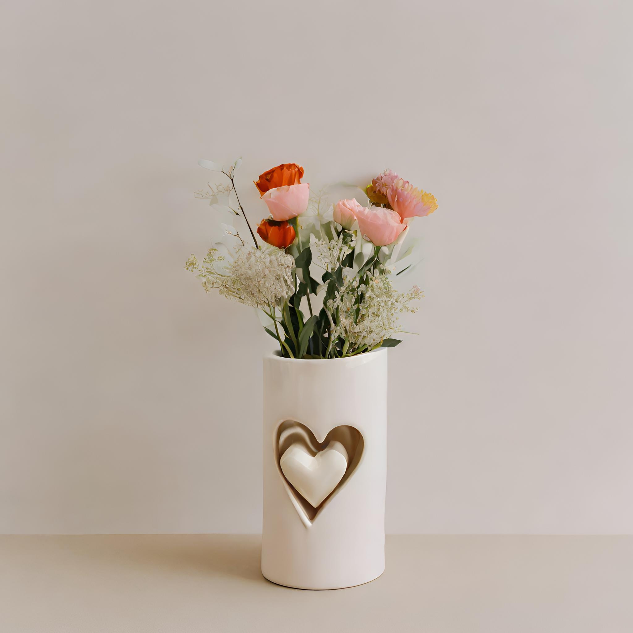 Cheap Heart-Embossed Matte Ceramic Vase – A Delicate Decorative Piece VDMK2403187 Suppliers, Factory