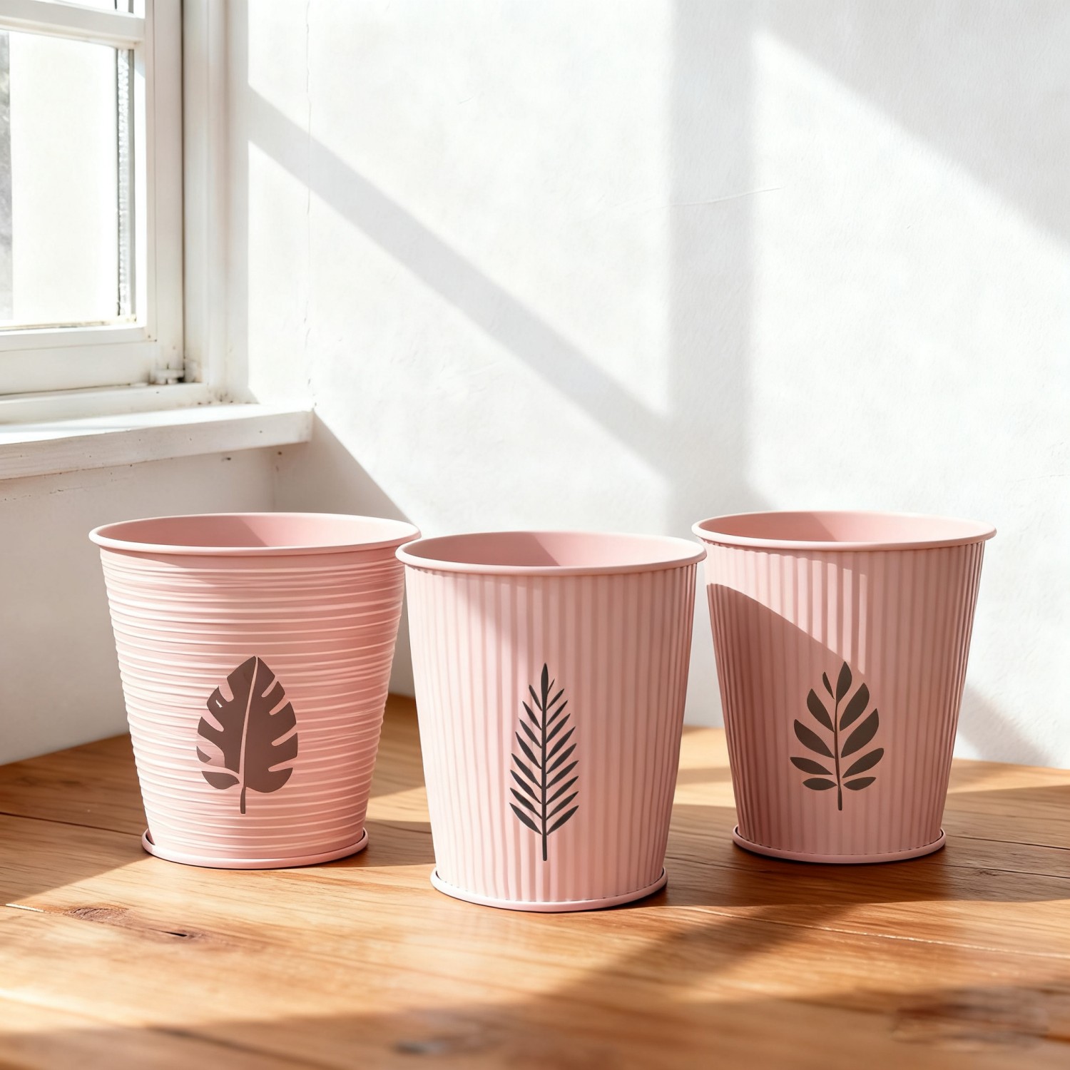 Cheap Decorative Iron Flower Pots with Leaf Patterns -for Indoor Plant Decoration VDLK5575 Supplier, Factory
