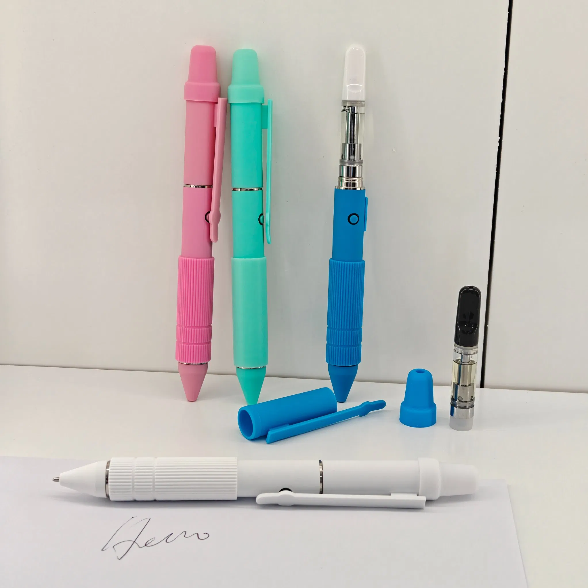 650 mAh 510-Thread Battery — Compatible with 1 G and 2g Cartridges, Featuring Preheat Function and Discreet Pen-Style Design, Includes USB Charging Cable