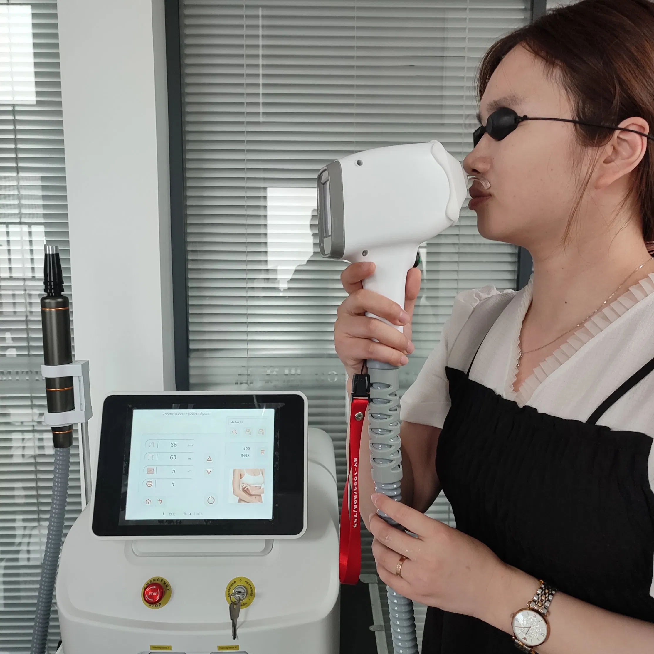 High Power 600-3500W Diode Laser 4 Waves 755 808 940 1064nm Hair Removal Beauty Salon Equipment