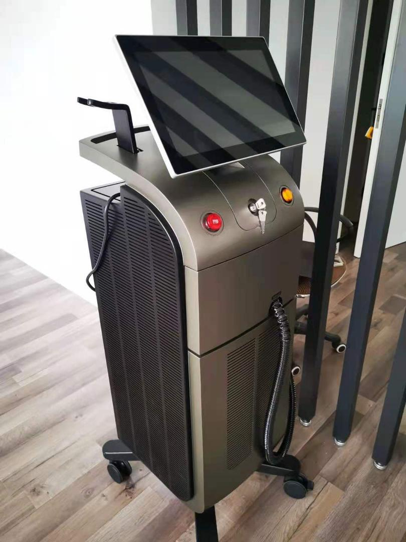 4 Wavelength Diode Laser with 2000W Triple Ai Diode Laser Hair Removal
