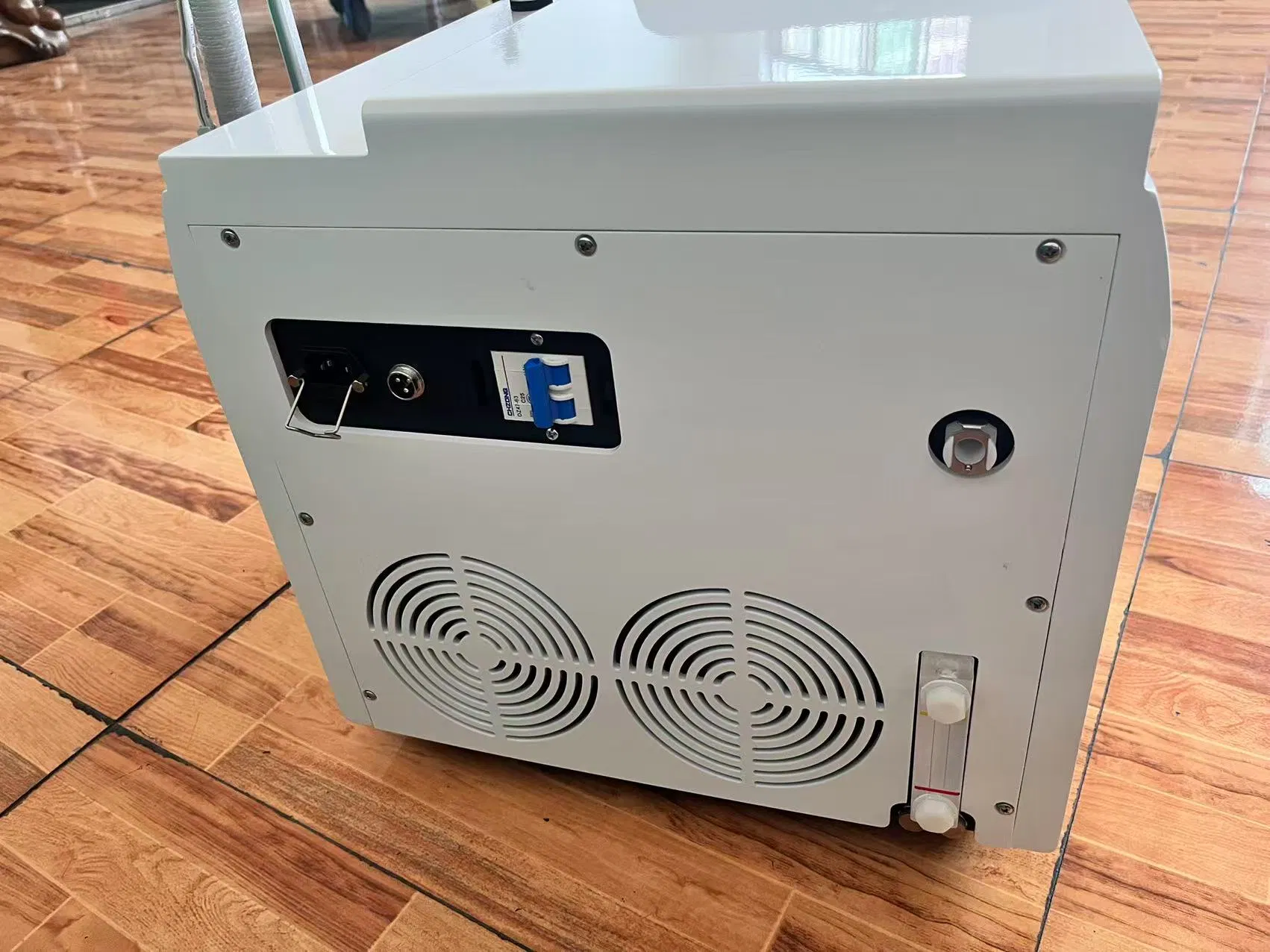 China Best Selling Table 808nm Diode Laser Hair Removal Device