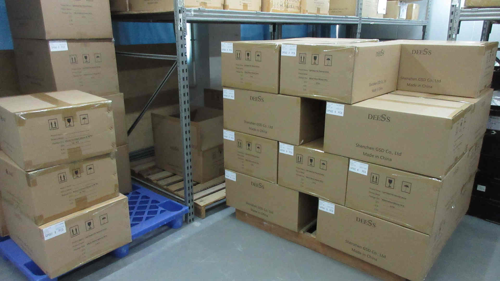 Packed and ready-to-ship beauty devices prepared for global distribution from V-Cest Beauty