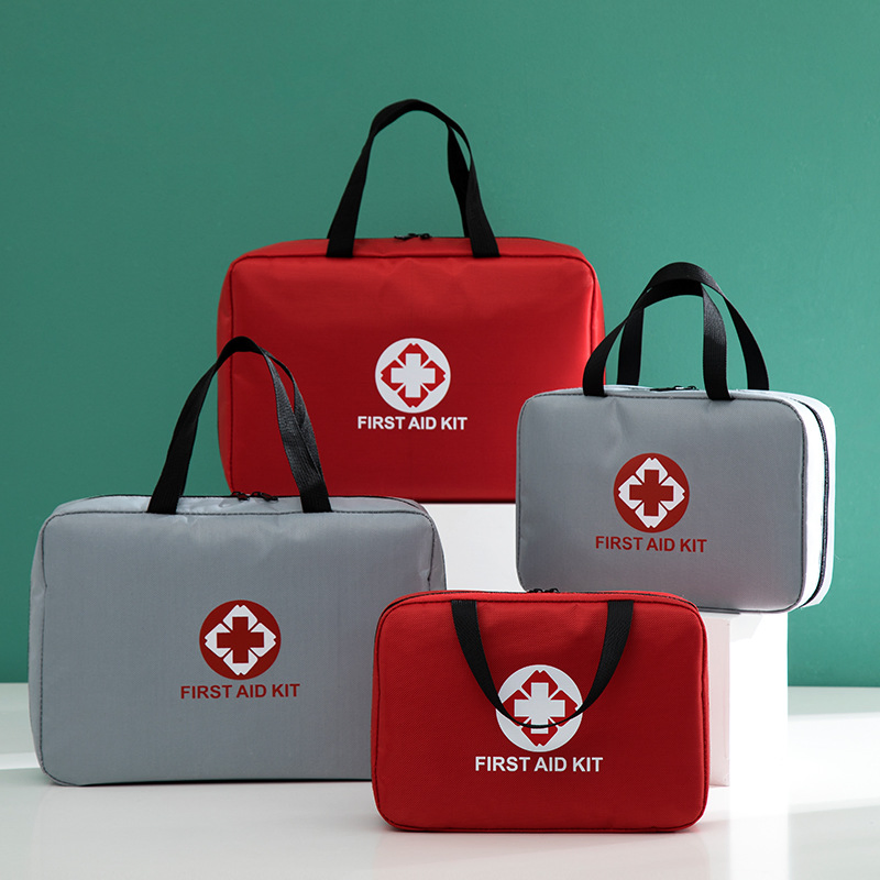 Vehicle Brother Medical Carton Cotton Ball First Aid Kit with CE