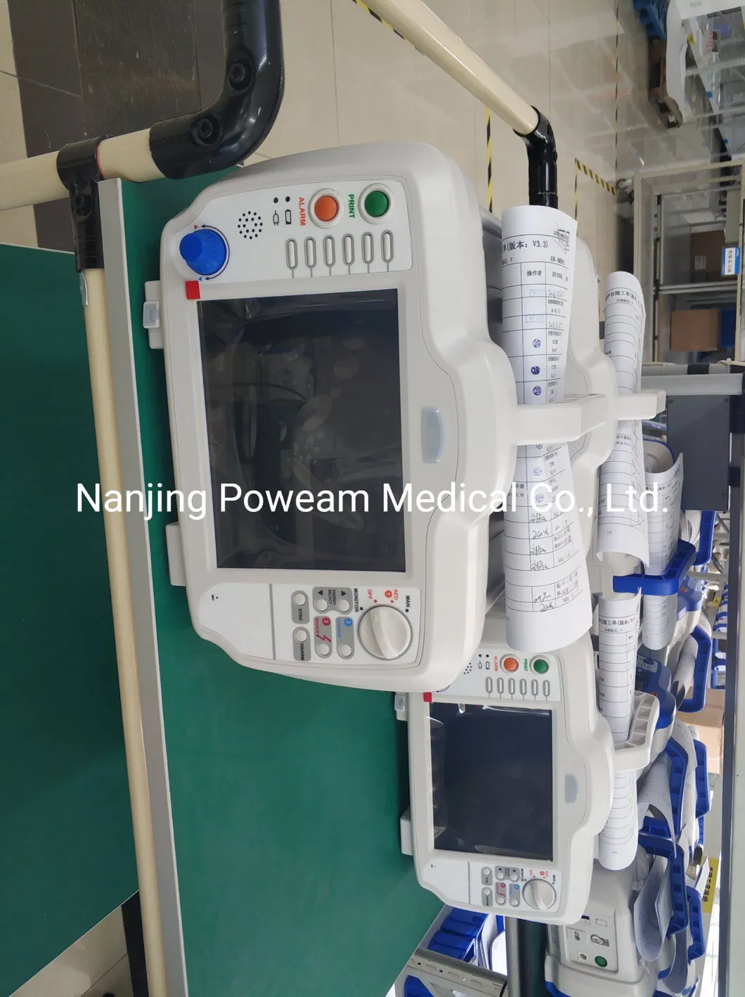 Defibrillator view 6