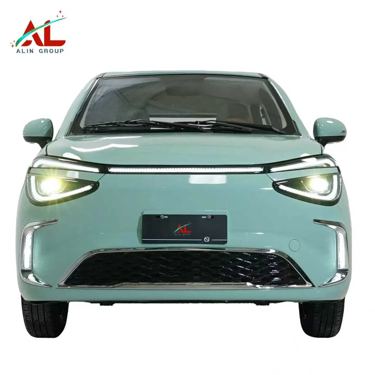 New EV Auto Mini Cars 4 Seats 5 Doors Small Electric Car for Adult