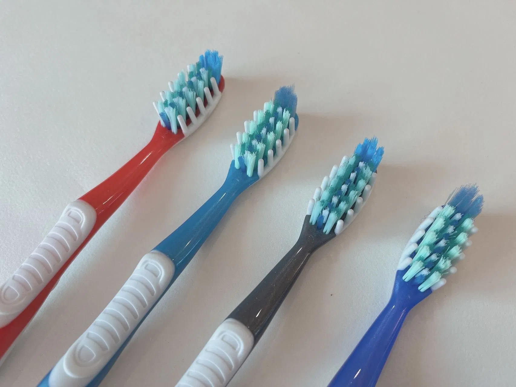 New Style Teech Deep Cleaning Message The Gums Cross Bristles Adult Toothbrush