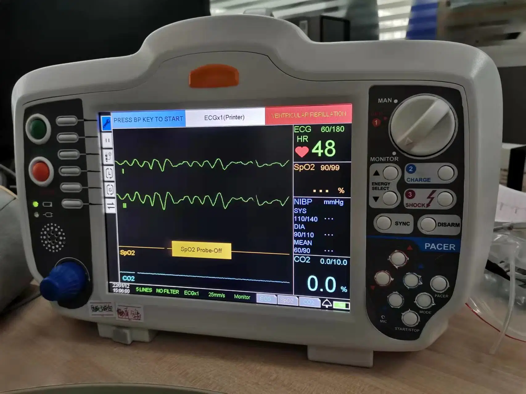 Automated External Defibrillator Factory Biphasic Portable Defibrillator for Sale