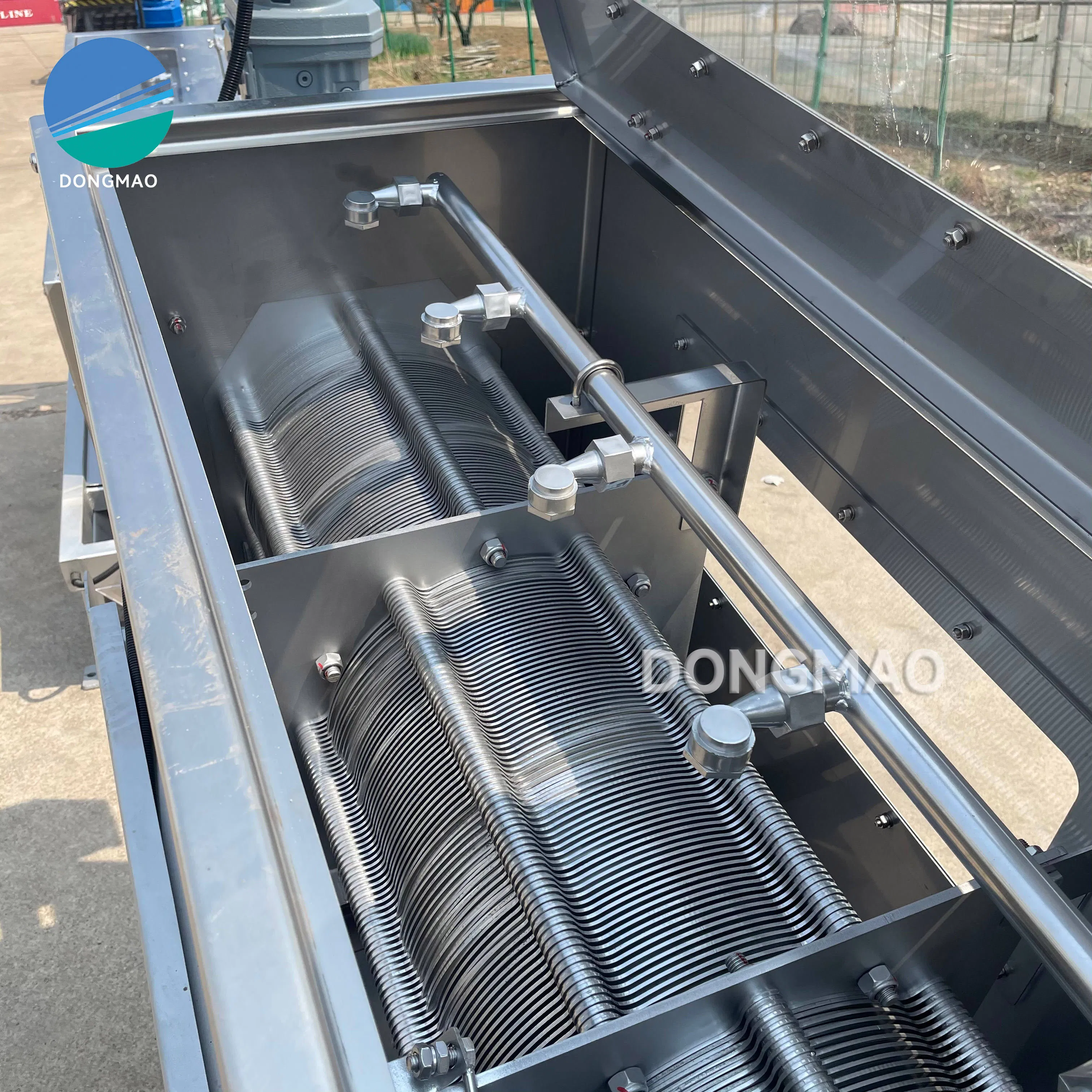 Environmental Machinery Waste Water Treatment Screw Press Sludge Dewatering Machine for Industrial Wastewater Treatment