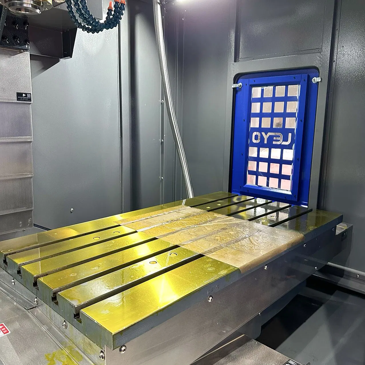 High Precision Vmc 855 5axis CNC Vertical Milling Machine for Industrial Applications