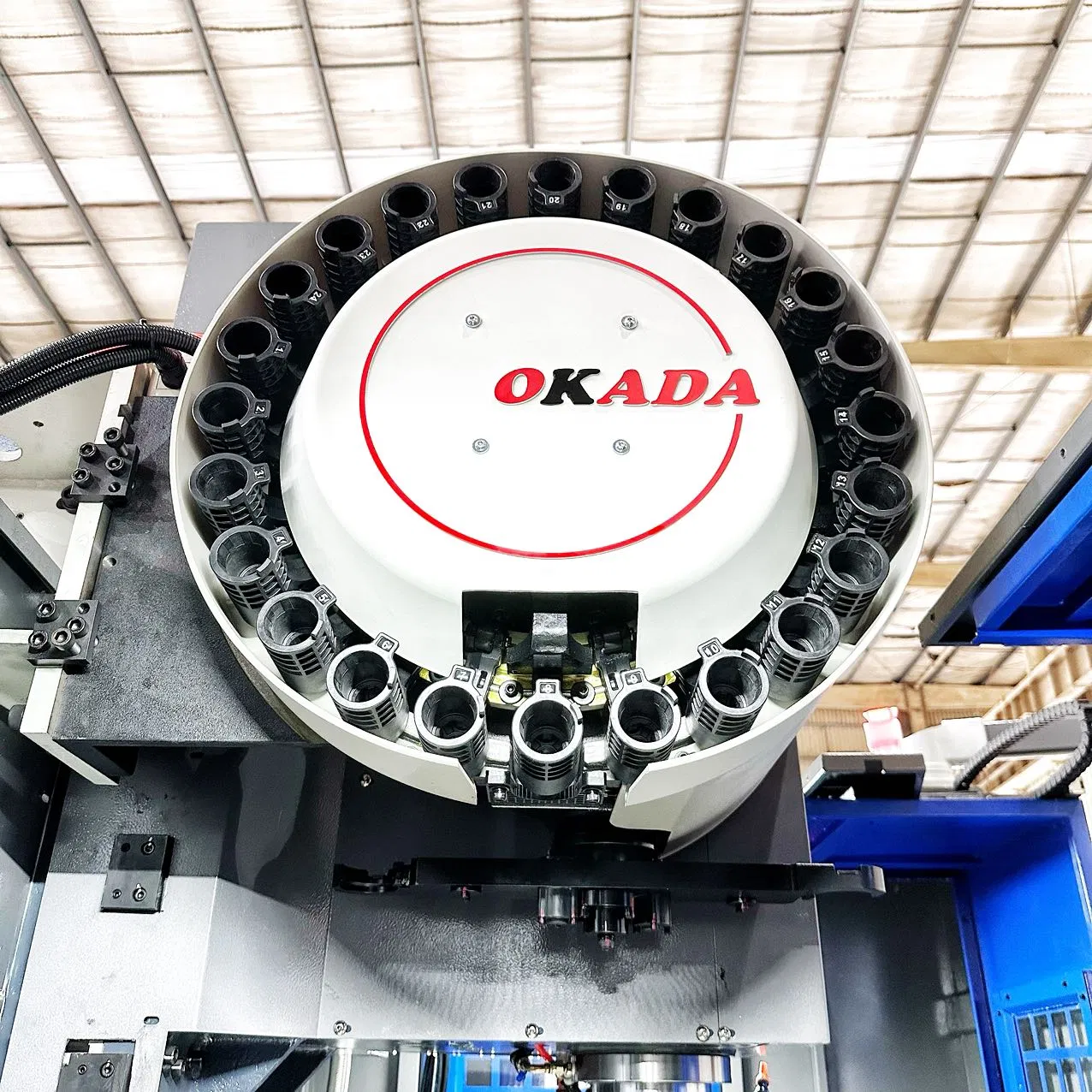 High Precision Vmc 855 5axis CNC Vertical Milling Machine for Industrial Applications