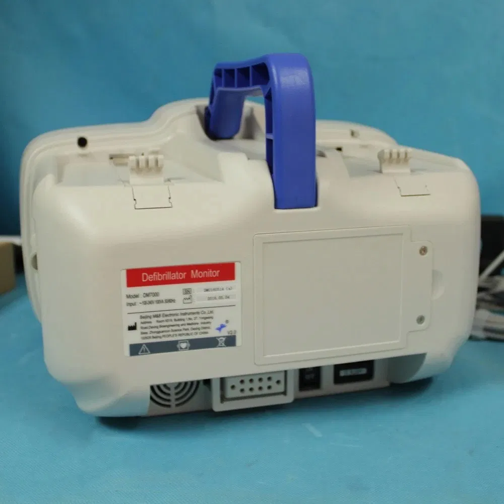Aed Automated External First Aid Defibrillator Monitor (DM7000)