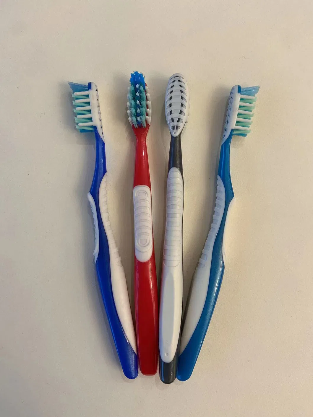 Adult Toothbrush Detail 2