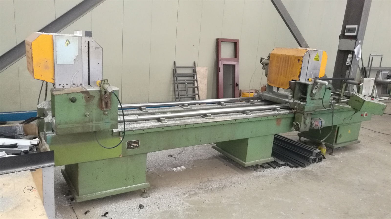 Double Angle Sawing Machine