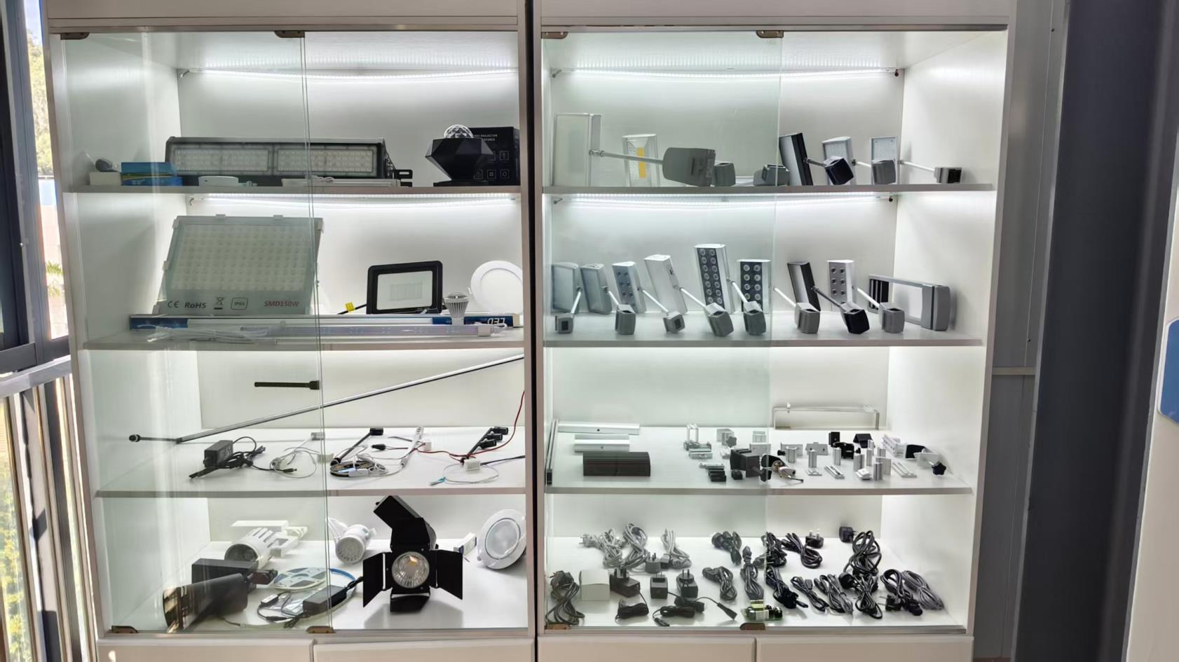 Venti Lights decorative LED bulbs and amusement lighting solutions
