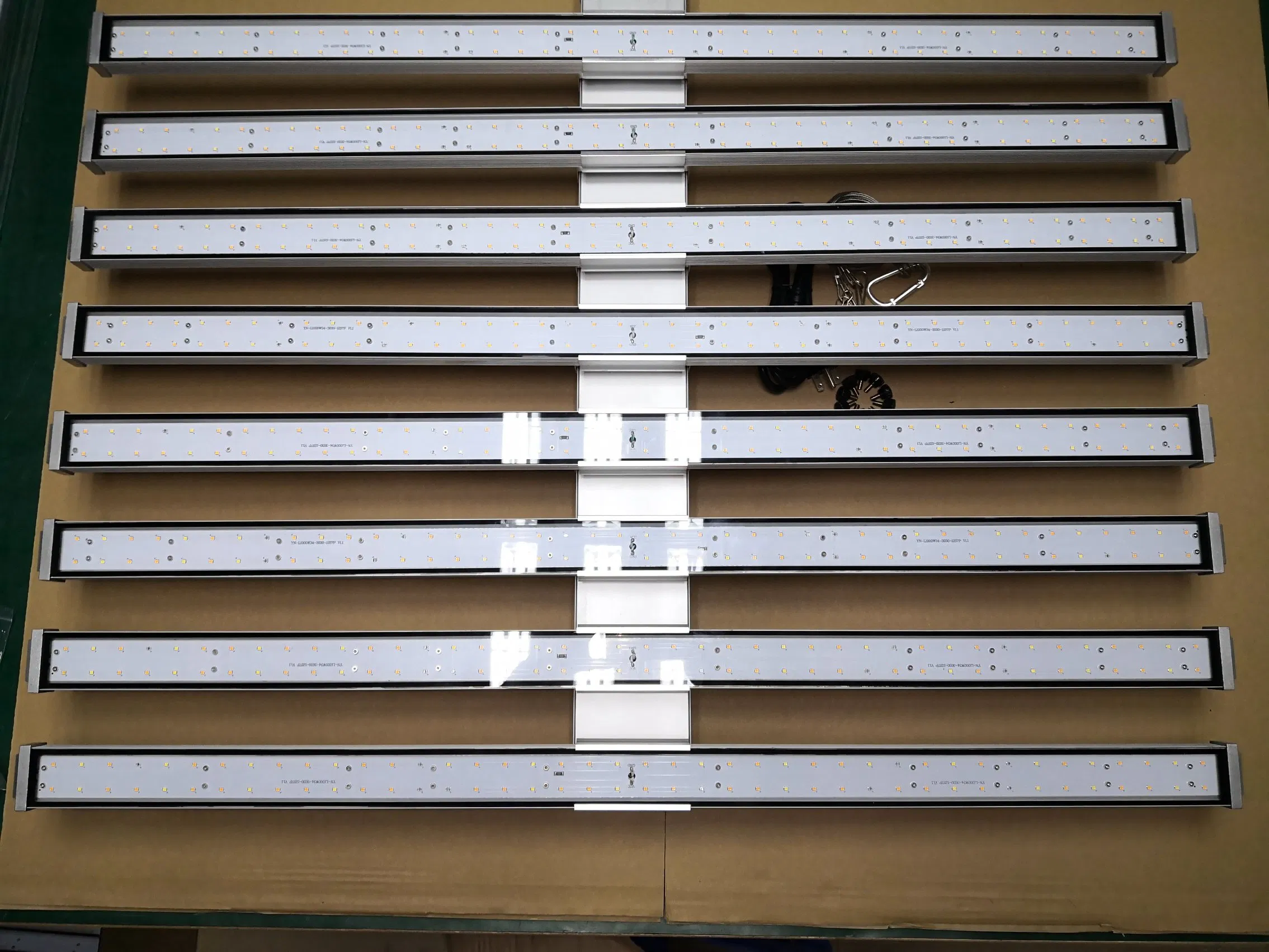 10 Bars Full Spectrum LED Grow Light Fluorescent Tube Fixture 1000W for Vertical Farming