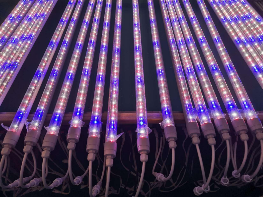 Full Spectrum LED Grow Light Tube