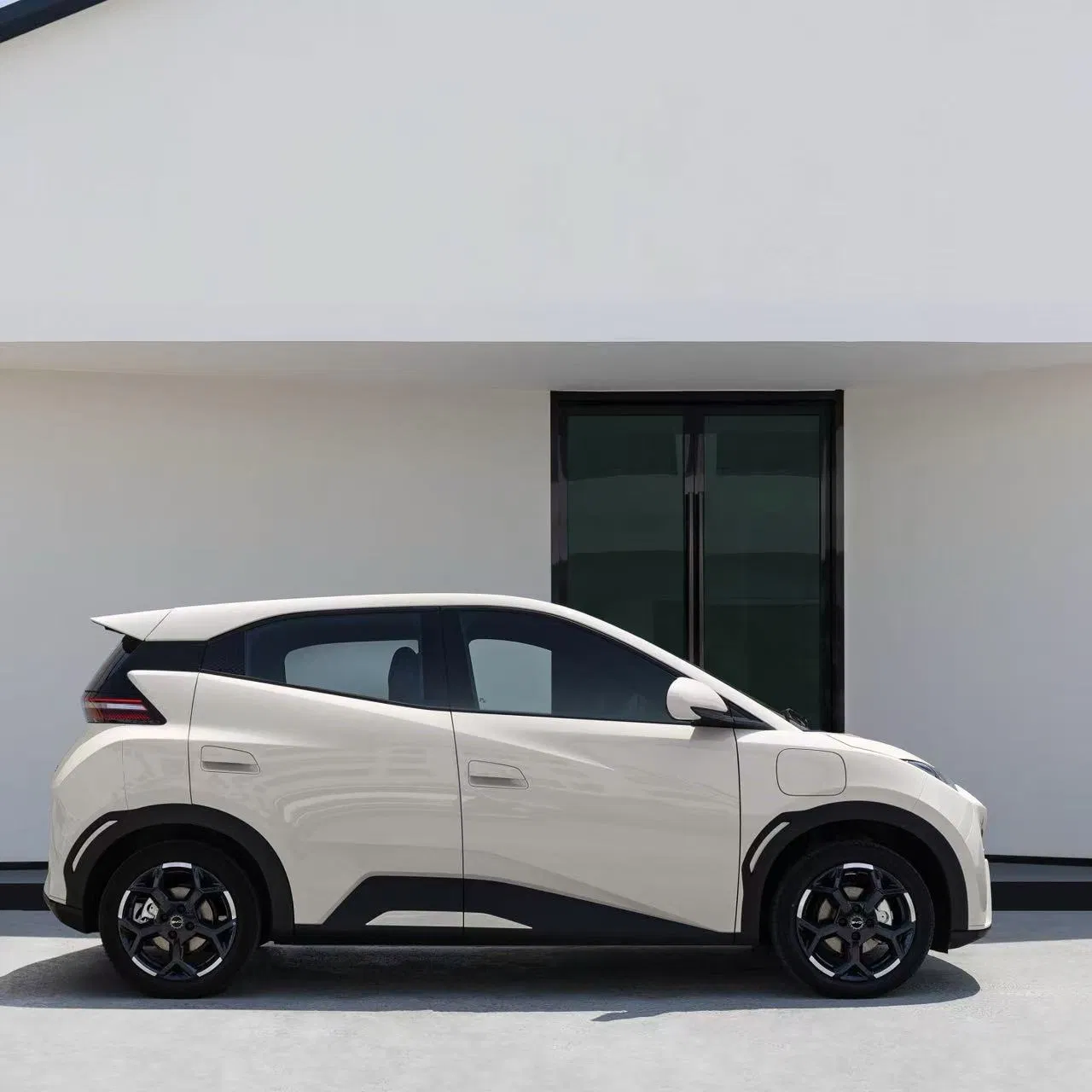 Electric. Byd Dolphin Surf: Foldable Rear Seats Wireless Charging Practical EV