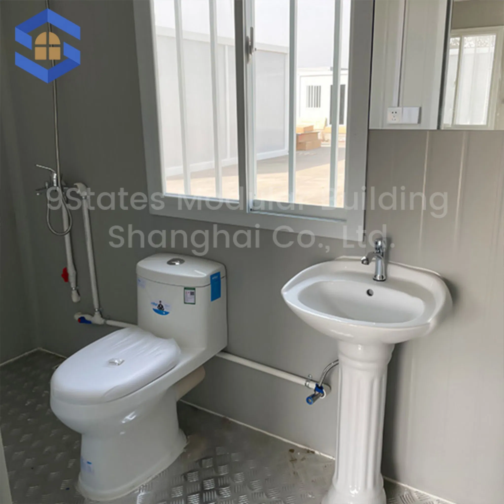 Highway-Vaccination-Drive Site Field Assembly Shelter Shipping Container Clinic Trailer Prefabricated Modular Mobile Container House Prefab Hospital