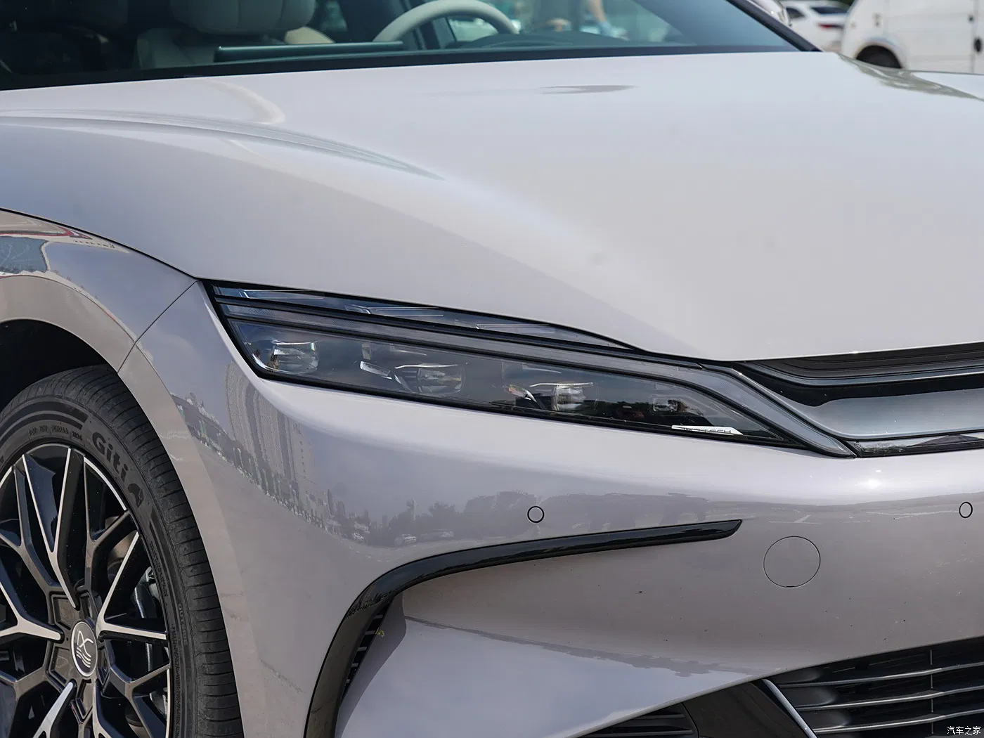 Byd Han EV Glory - Stylish Chinese. Sleek Design, 680km Range, Ambient Lighting, Wireless Charging