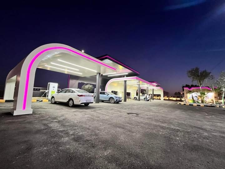 High-Power Commercial Fleet EV Charger 160kw 240kw 2 &amp; 4-Gun CCS Level 2 Android Ocpp1.6 for DC Fast Car Charging Station Infrastructure