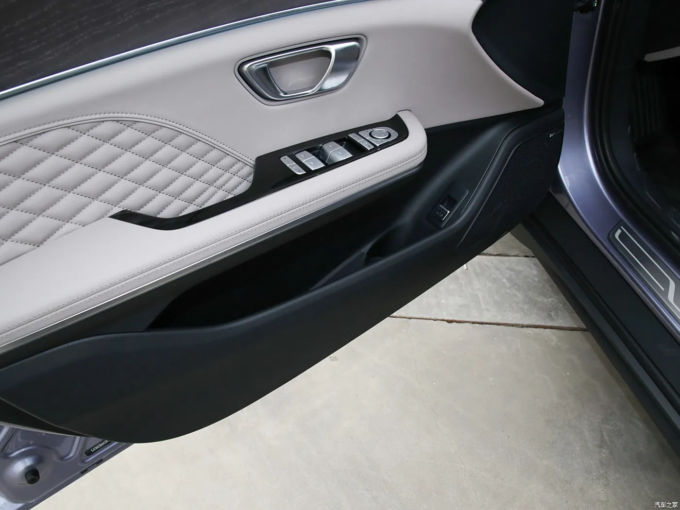 Han EV Glory. 0.24 Low Drag, 4995mm Refined Length, Wireless Charging Pad. Advanced Electric Sedan.