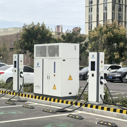 360kw CCS2 CCS1 6 Guns Fleet Charging Infrastructure Multi-Vehicle Charging Capability High Power Output Car Charging Station